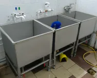 Модульная ванна для мойки ведер после выпойки телят